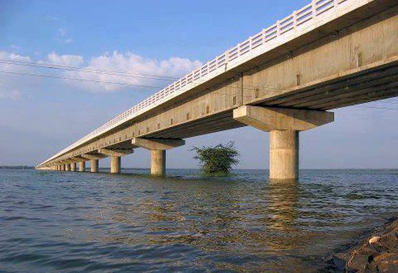 Introduction to Concrete Bridges