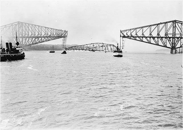 shows the collapse of the central span of the replacement bridge.