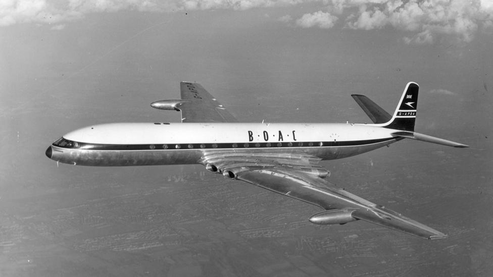image showing the de Havilland comet aircraft in the 1950s