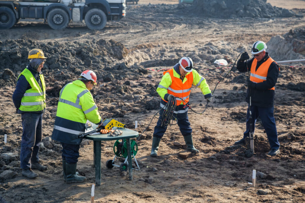 geotech engrs conducting a site investigation